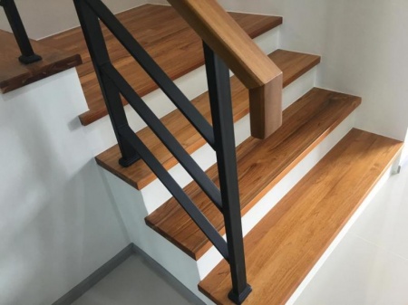 Les &eacute;tapes cl&eacute;s pour une pose d'escalier m&eacute;tallique r&eacute;ussie